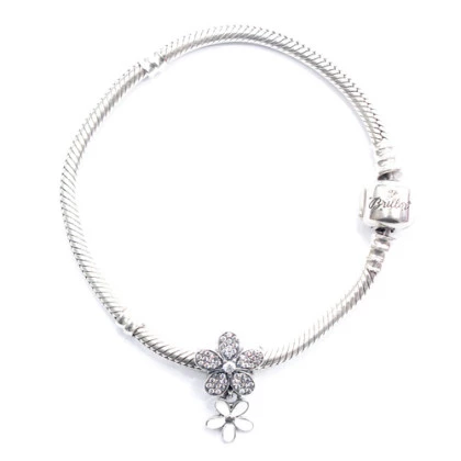 Berloque_Separador_Flor_Margarida_-_Pulseira_10.jpeg