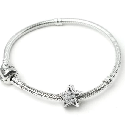 charm-estrela-com-brilho-prata925.jpg