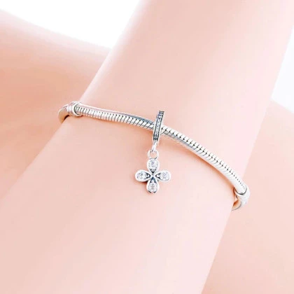 berloque-charm-flor-brilhante-prata925.jpg